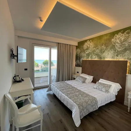 Park Cellini Hotel 4*