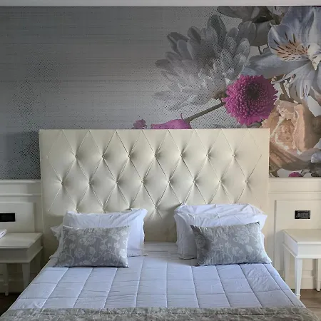 Park Cellini Hotel