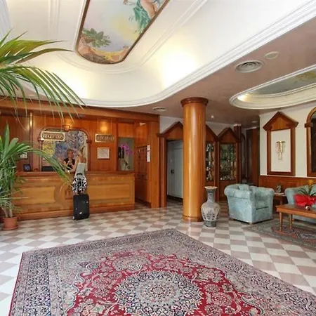 Hotel Park Cellini 4*