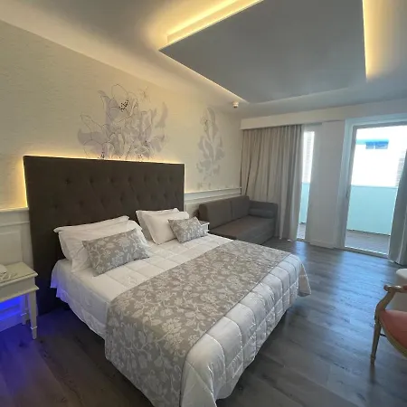 Park Cellini 4*